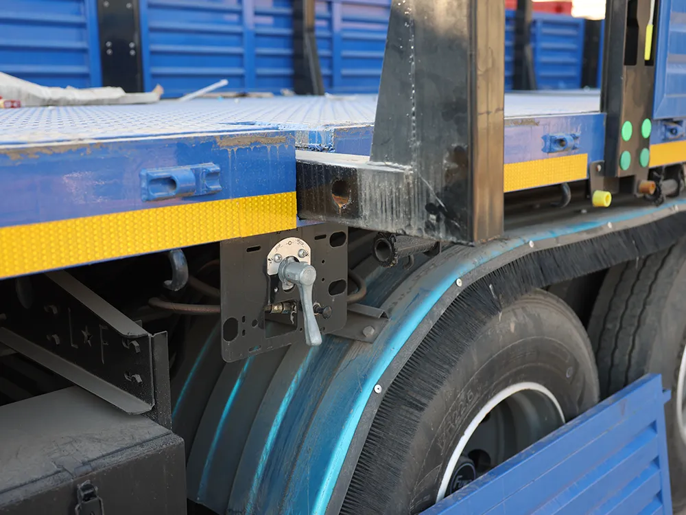 3 Axle blue detachable stake post stake type semi trailer 3