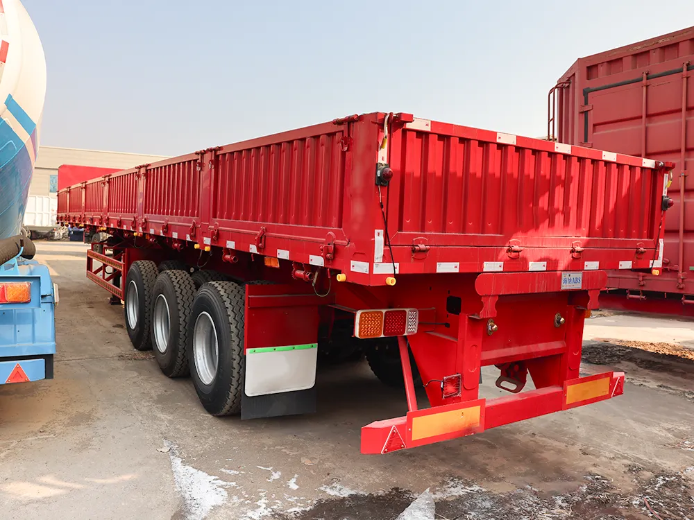 3 Axle-red-stake-type semi-trailer-5