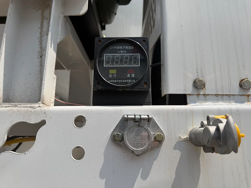 4 Axle-White-Bulk-Powder-Semi Trailer-8