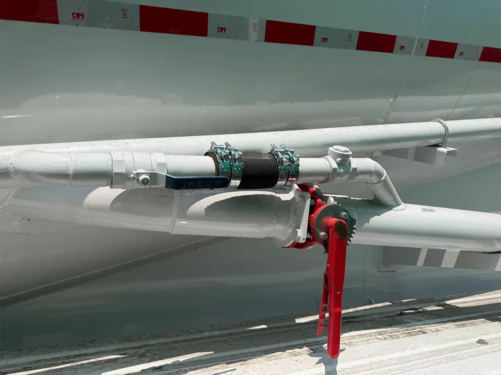 4 AxleWhite Bulk Granule Semi Trailer